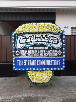 Papan Bunga Duka di Bato